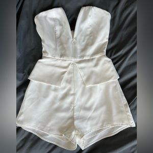 Lulus white romper size XS